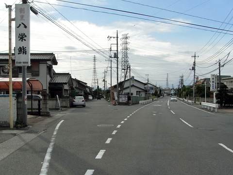 旧中山道標識が立っています 画像11